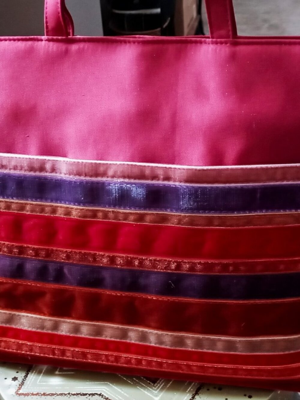 Nice Bath & Body Works Burgundy Tote Satin Velvet Stripes Roomy Purse/Handbag - Picture 2 of 15